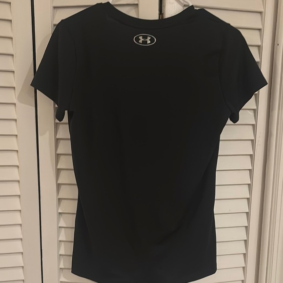 Under Armour Black Fitted Short Sleeve Tee - Picture 6 of 9